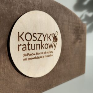 Koszyk ratunkowy z humorem – na małe butelki z alkoholem